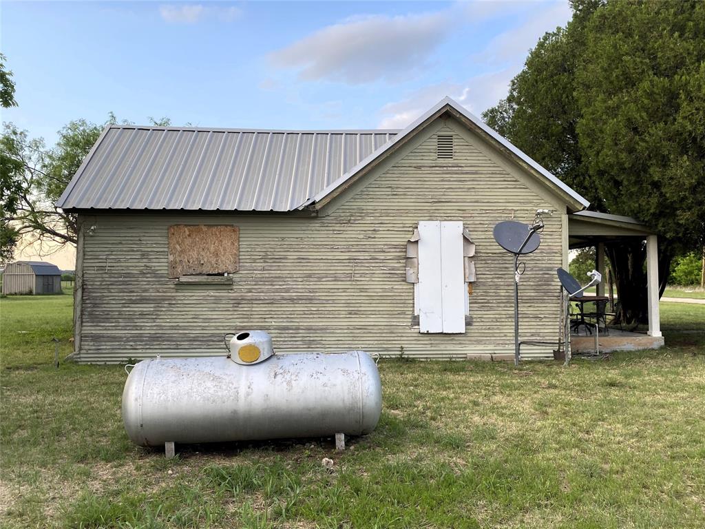 22901 County Road 596