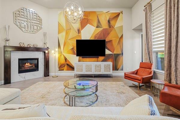 909 Hubbard Creek Trail