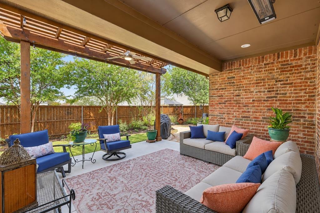 9909 Pikes Peak Place