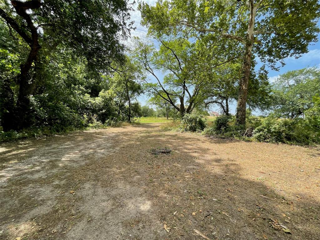 E Crockett Surv Abs 214 - Commercial Sale