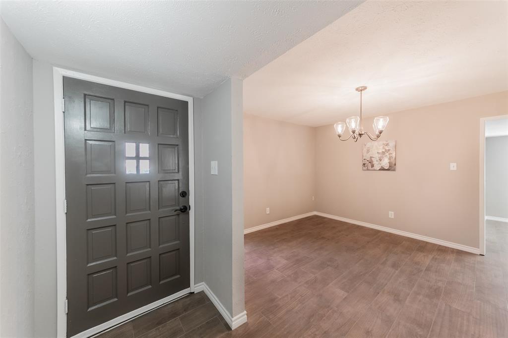 7325 Catbrier Court