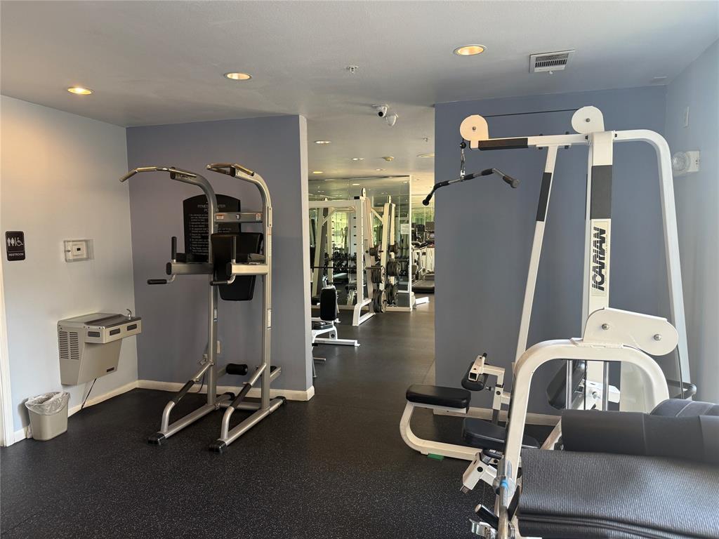 Renaissance On Turtle Creek Condo - Residential Lease