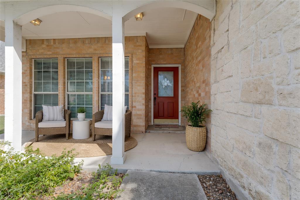 6100 Huntington Drive