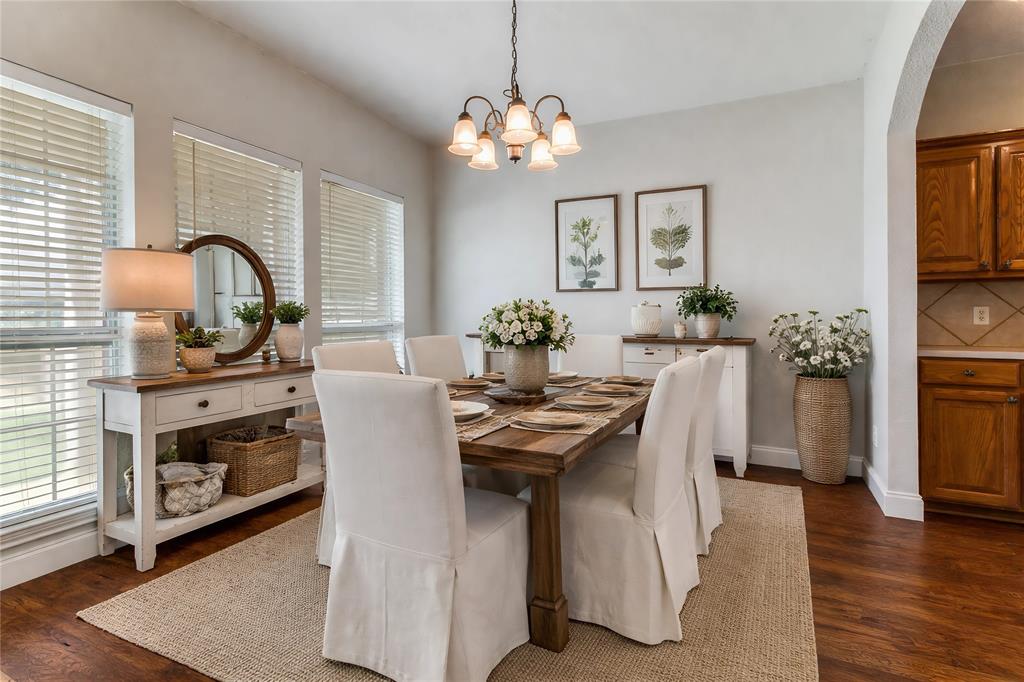 6100 Huntington Drive