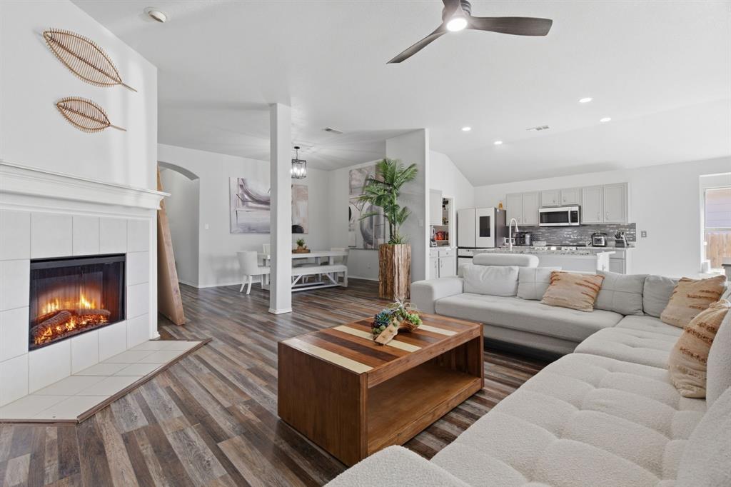 Fossil Park Estates - Residential