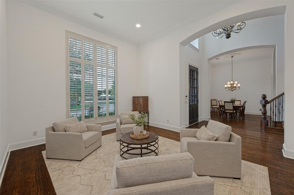 1604 Litchfield Drive