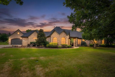 Photo of 12805 Day Break Trail, Burleson, TX 76028 (MLS # 21337935)