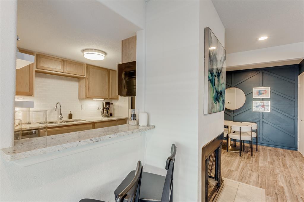 4338 Hartford Condos - Residential