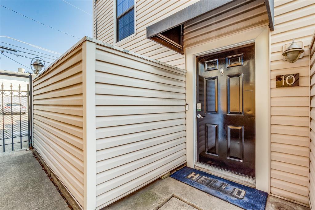 4338 Hartford Condos - Residential