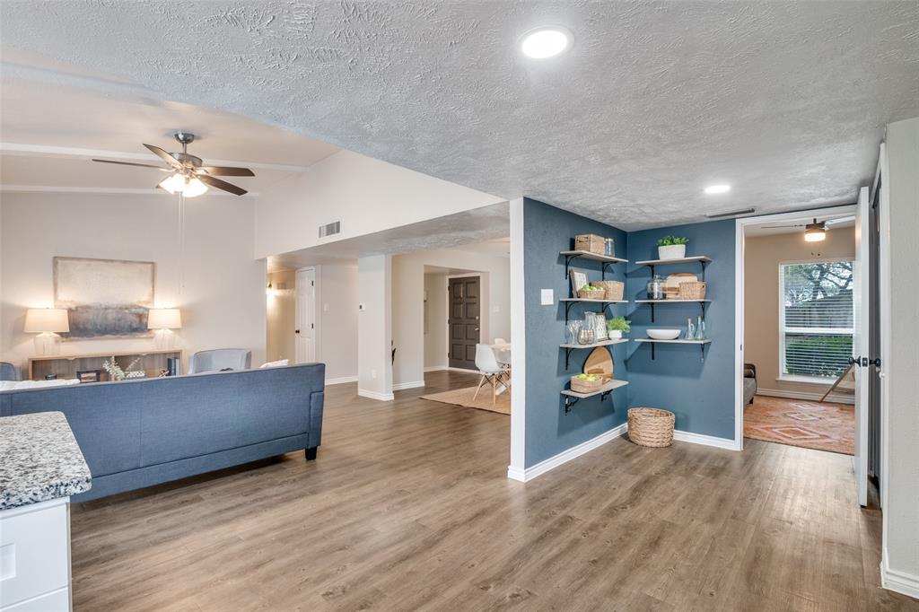 White Rock Village 01 - Residential