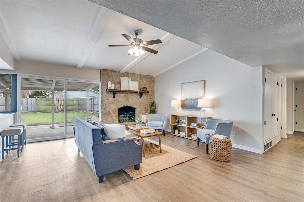 White Rock Village 01 - Residential