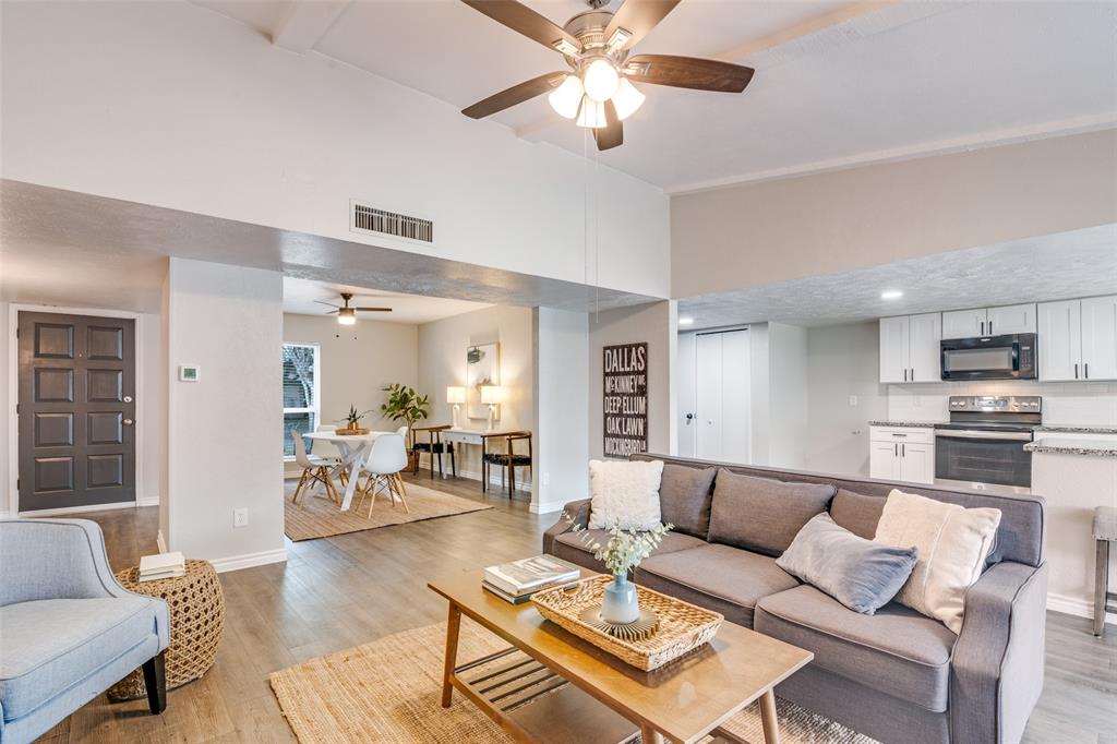 White Rock Village 01 - Residential