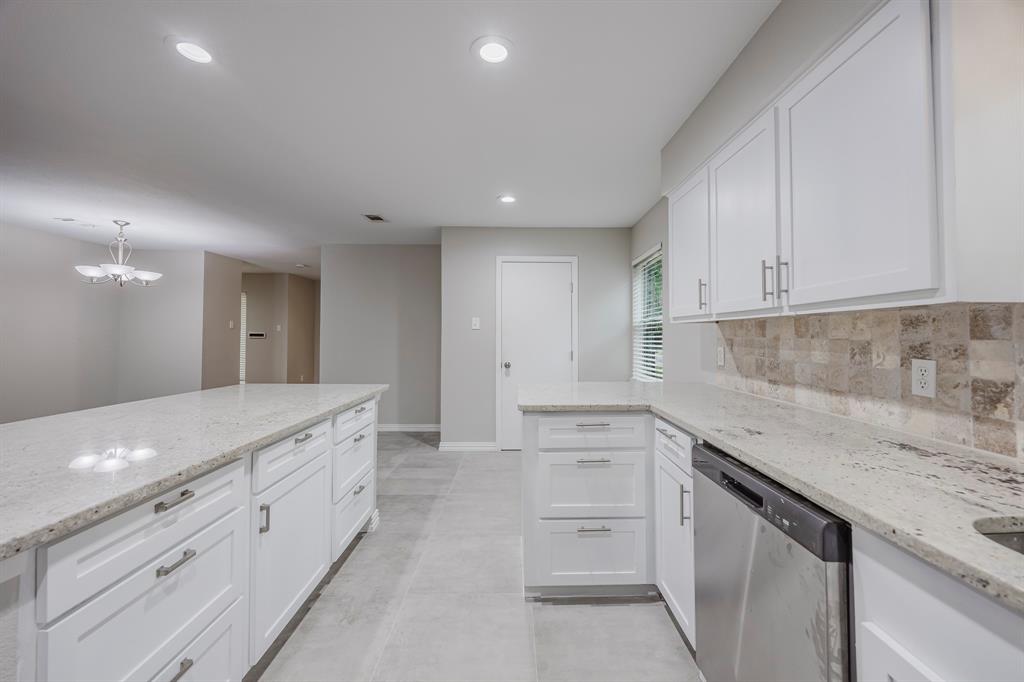 1624 Summer Place Circle