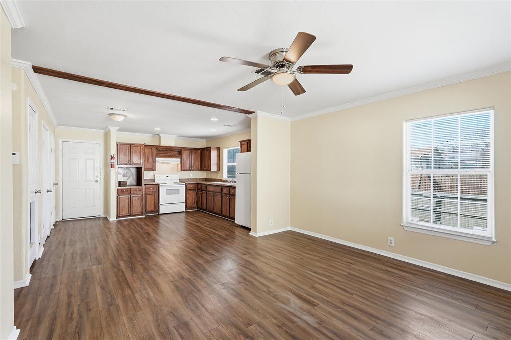 Trinity Heights 03 - Residential Income