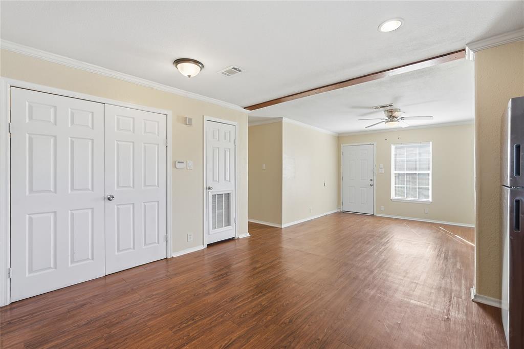 Trinity Heights 03 - Residential Income