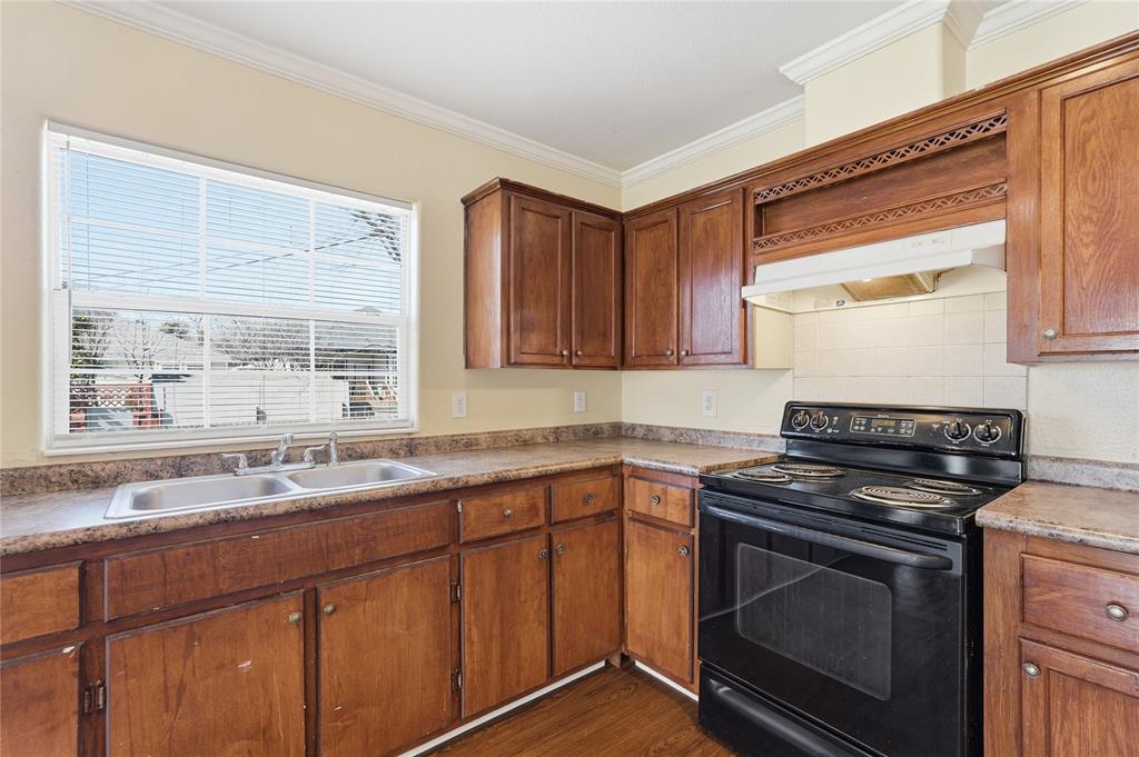 Trinity Heights 03 - Residential Income