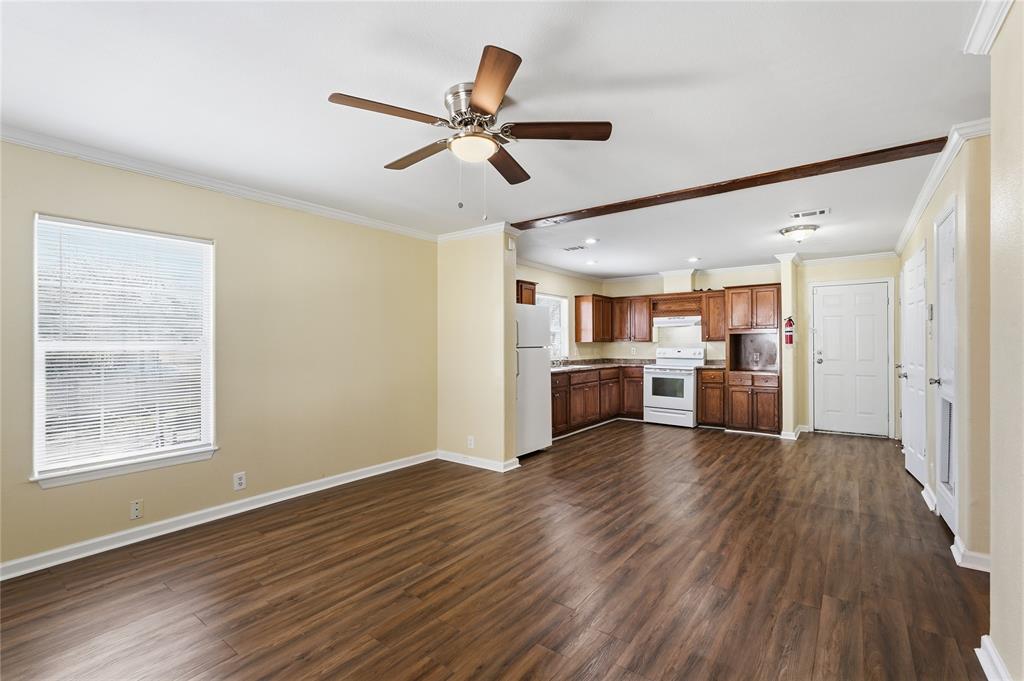 Trinity Heights 03 - Residential Income