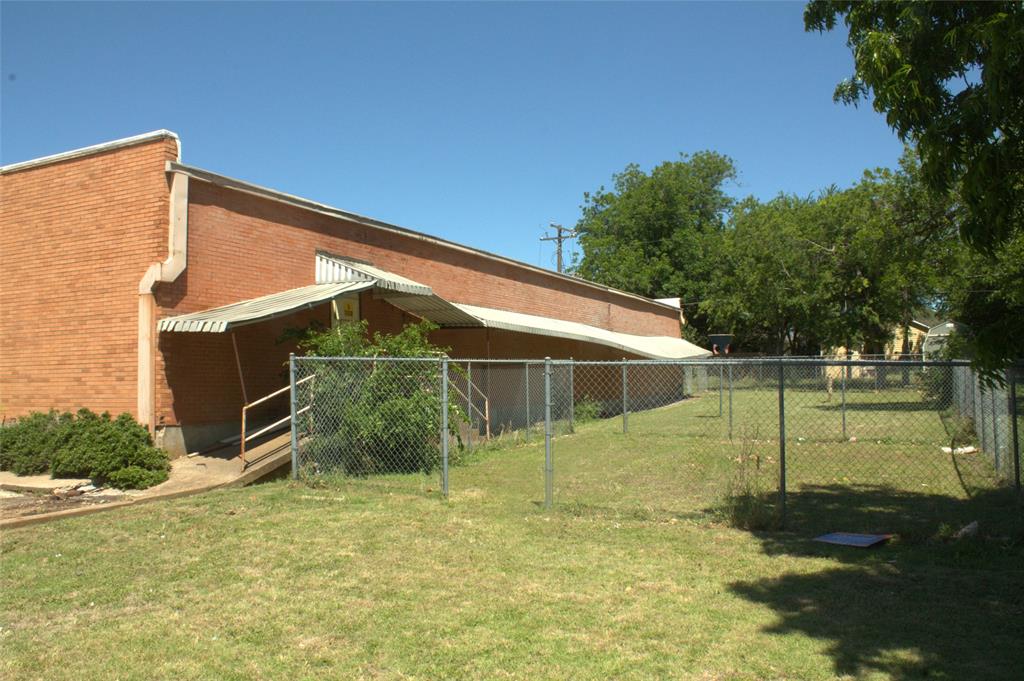 Holley Add - Commercial Sale