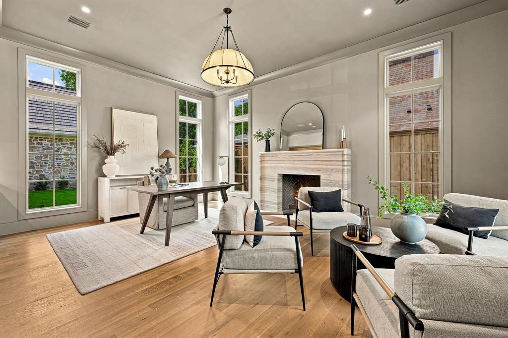 6526 Woodland Drive