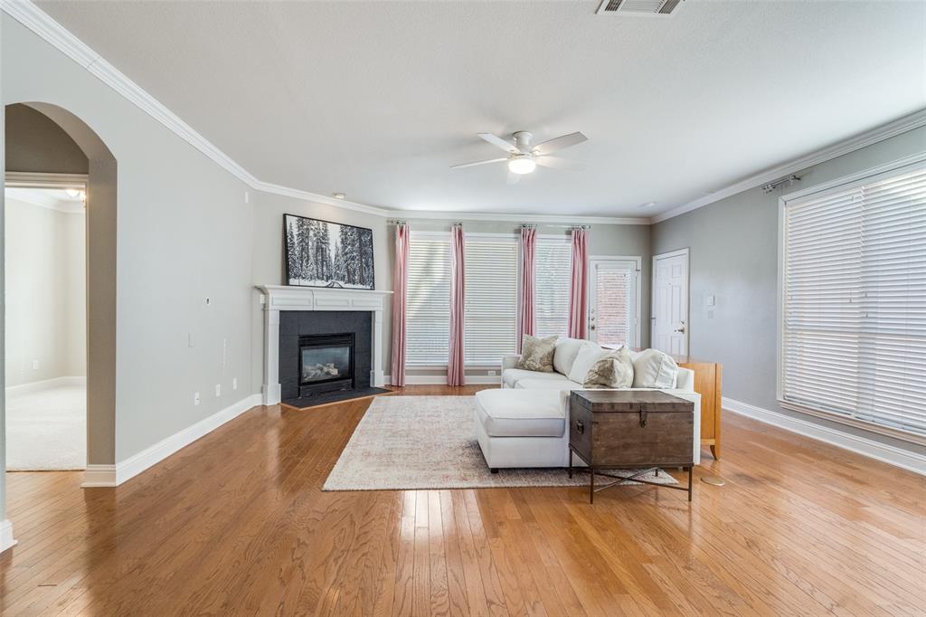 4487 Ballymena Drive