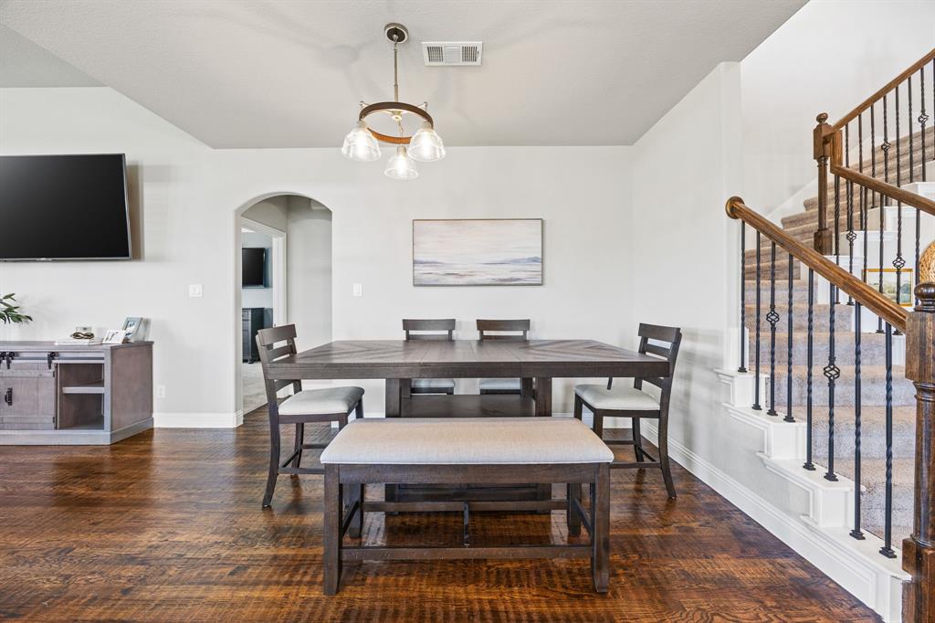 121 Majors - Residential