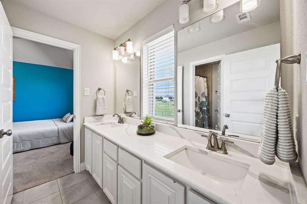 121 Majors - Residential