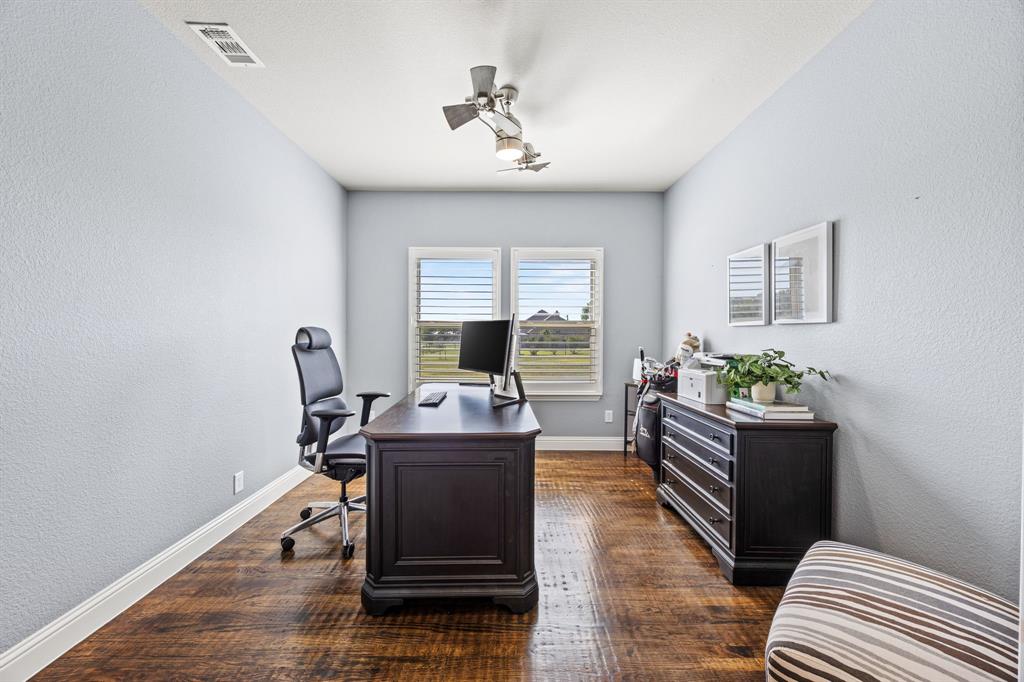 121 Majors - Residential