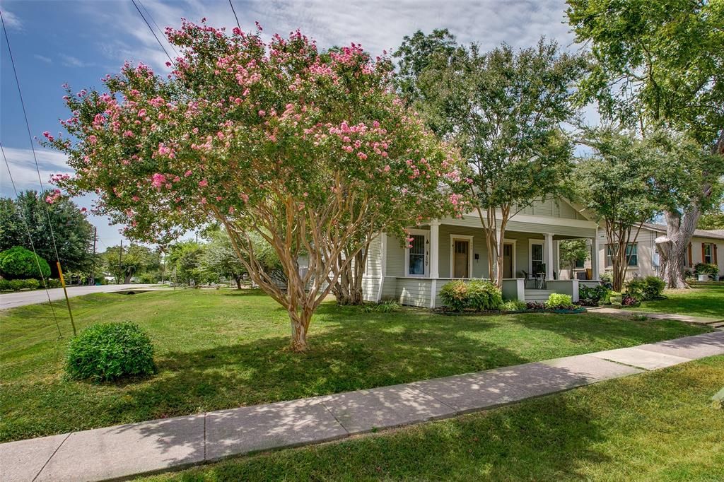 Photo of 408 Munson Street, Rockwall, TX 75087 (MLS # 21045258)
