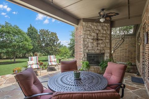 A home in Burleson