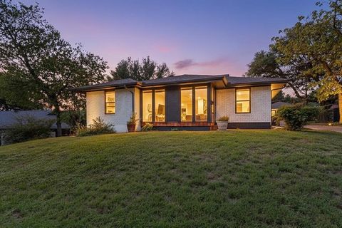 3023 Lasca Street Dallas TX 75227