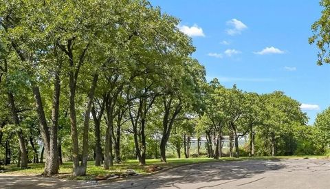 2210 Twin Elms Drive Arlington TX 76012