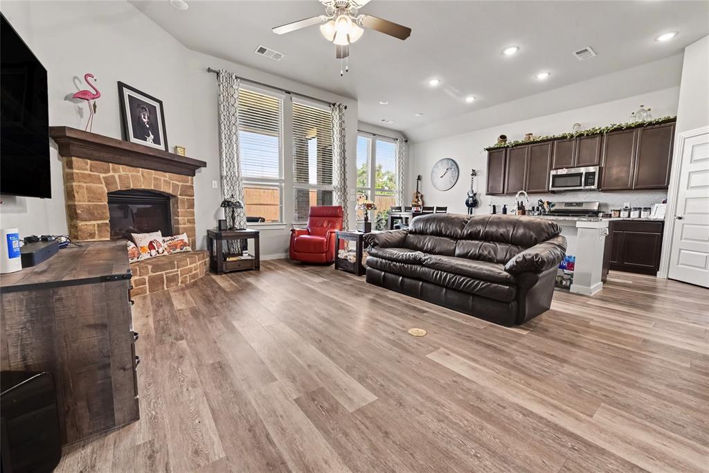 1548 Seminole Drive