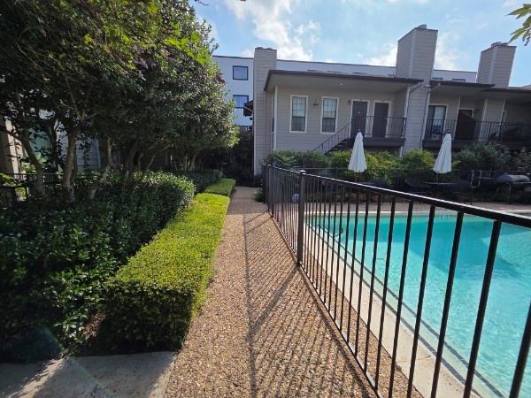 Munger Place Condos - Residential