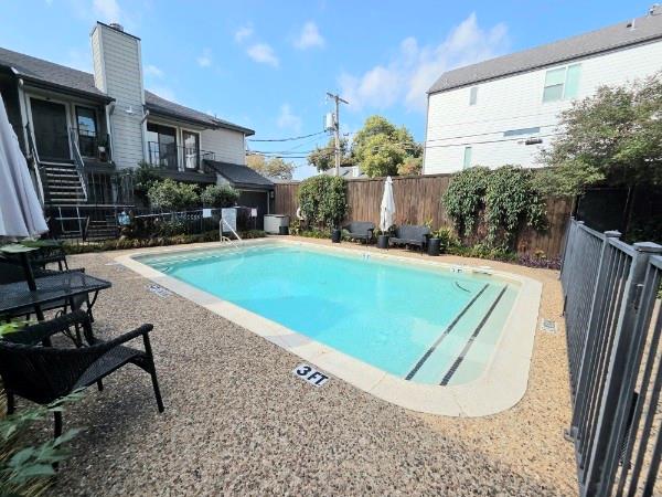 Munger Place Condos - Residential