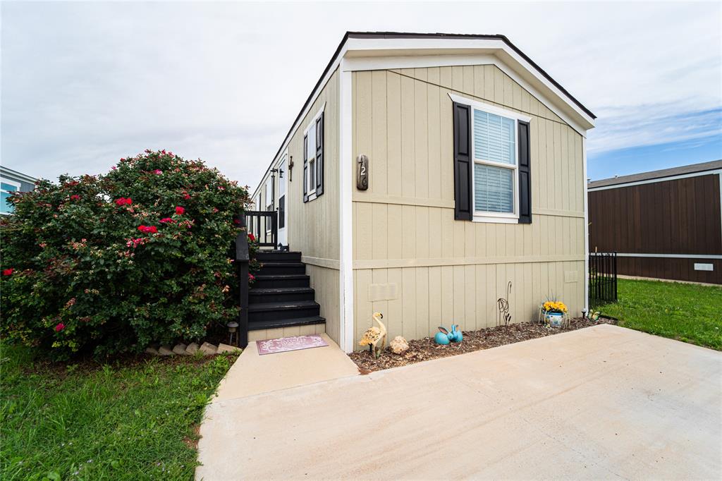 426 Benjamin Lane