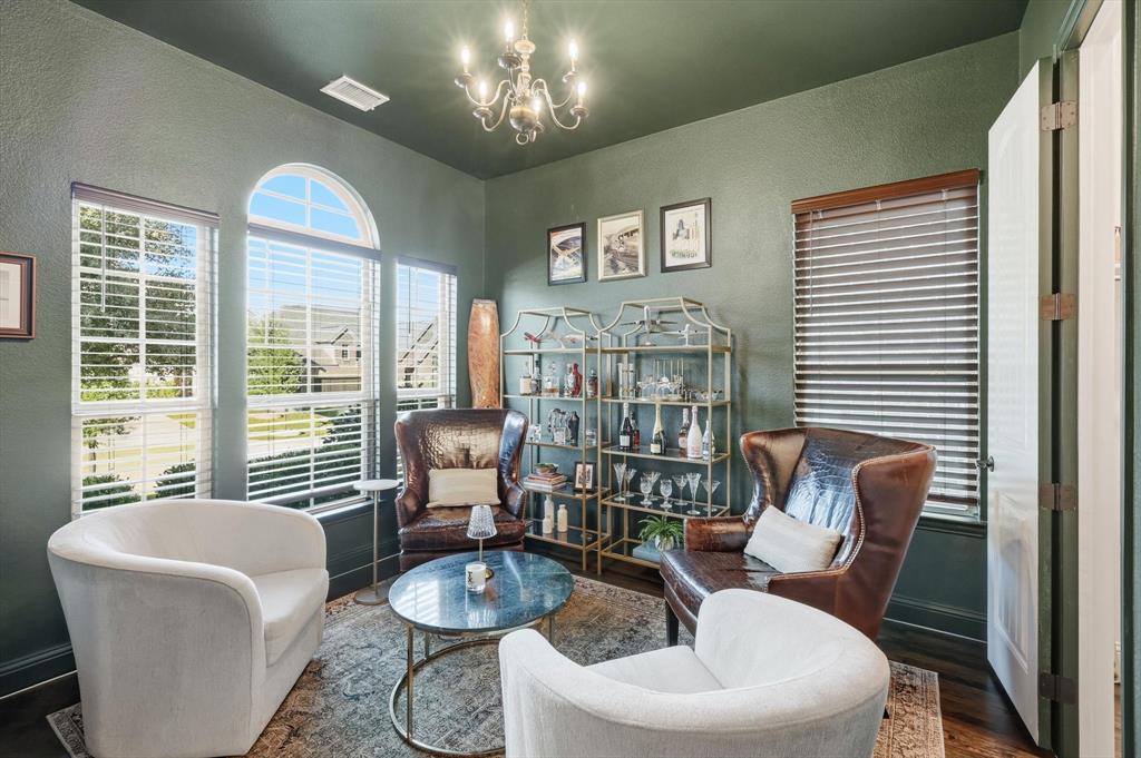 1908 Somerville Circle