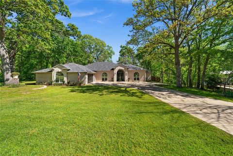 A home in Gladewater