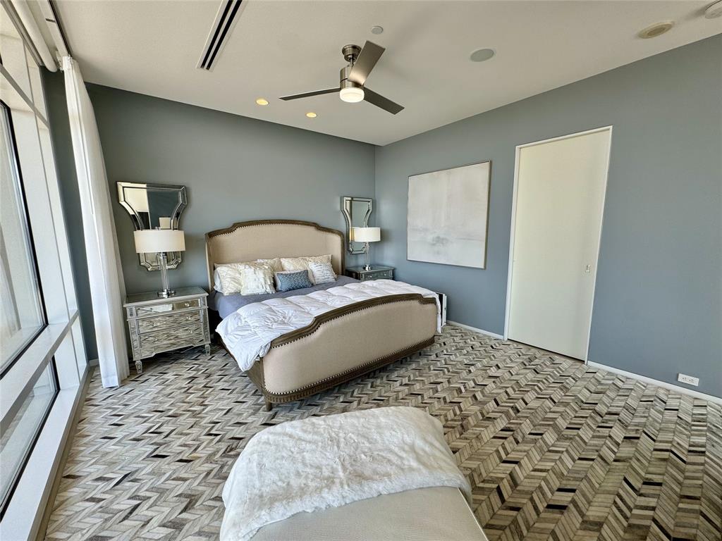 Residential Condo - Residential