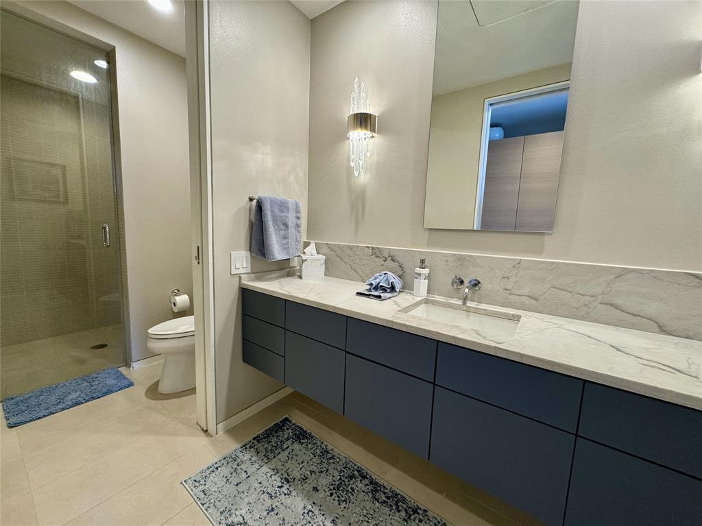 Residential Condo - Residential