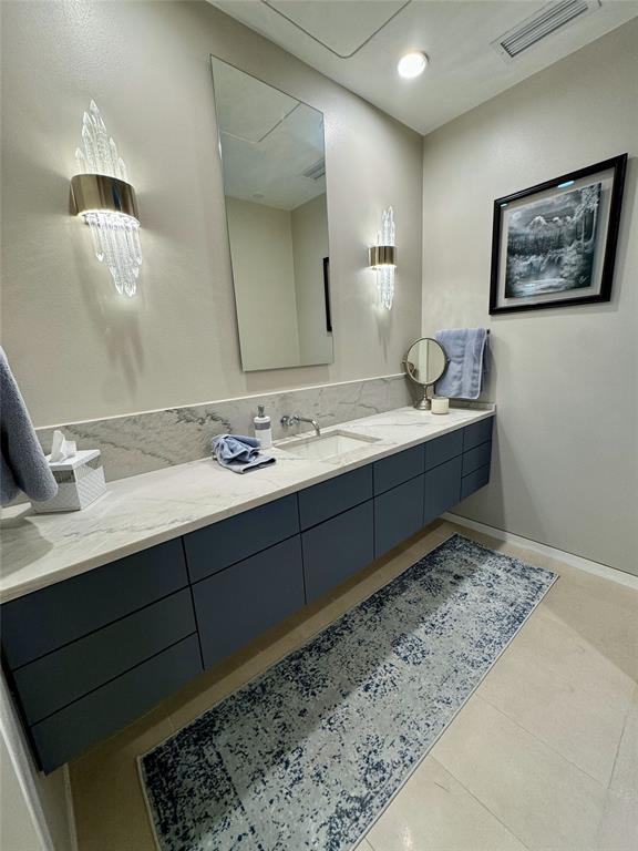 Residential Condo - Residential