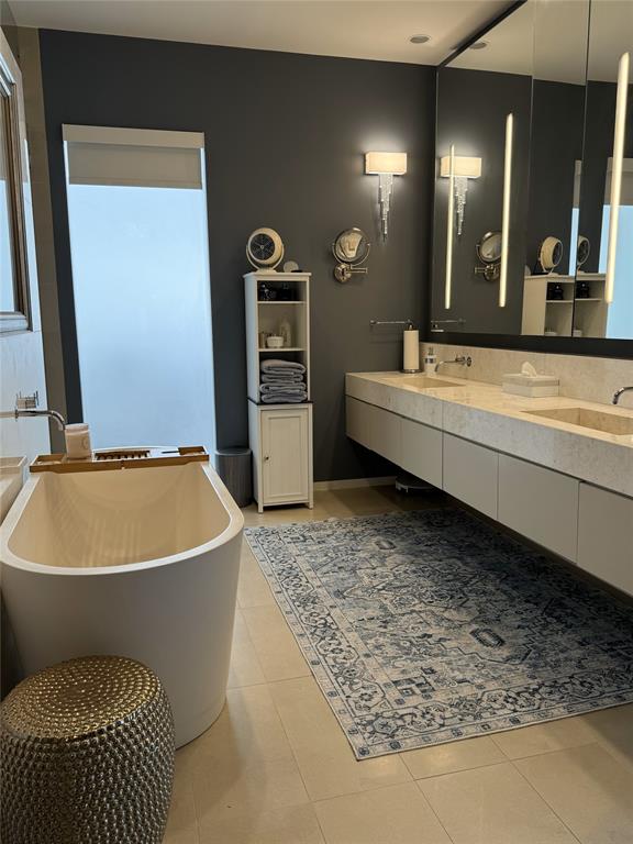 Residential Condo - Residential