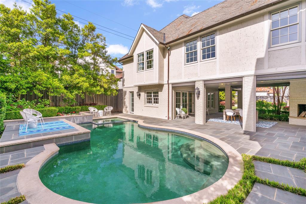 4416 Beverly Drive
