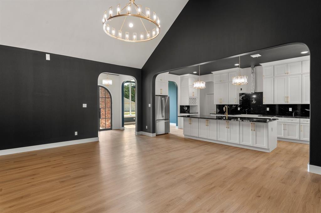 LAKEVIEW ESTATES - Residential