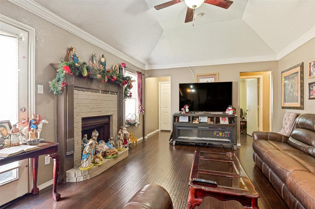 1325 Abbott Drive