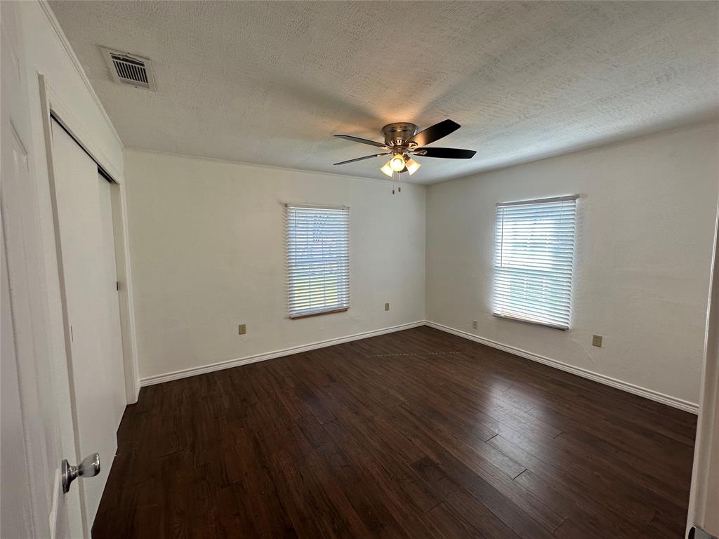 Meadow Oaks Add - Residential Lease