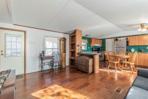 A home in Palo Pinto