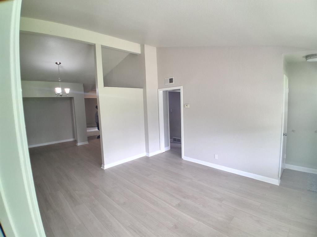 3221 Ridgeview Circle