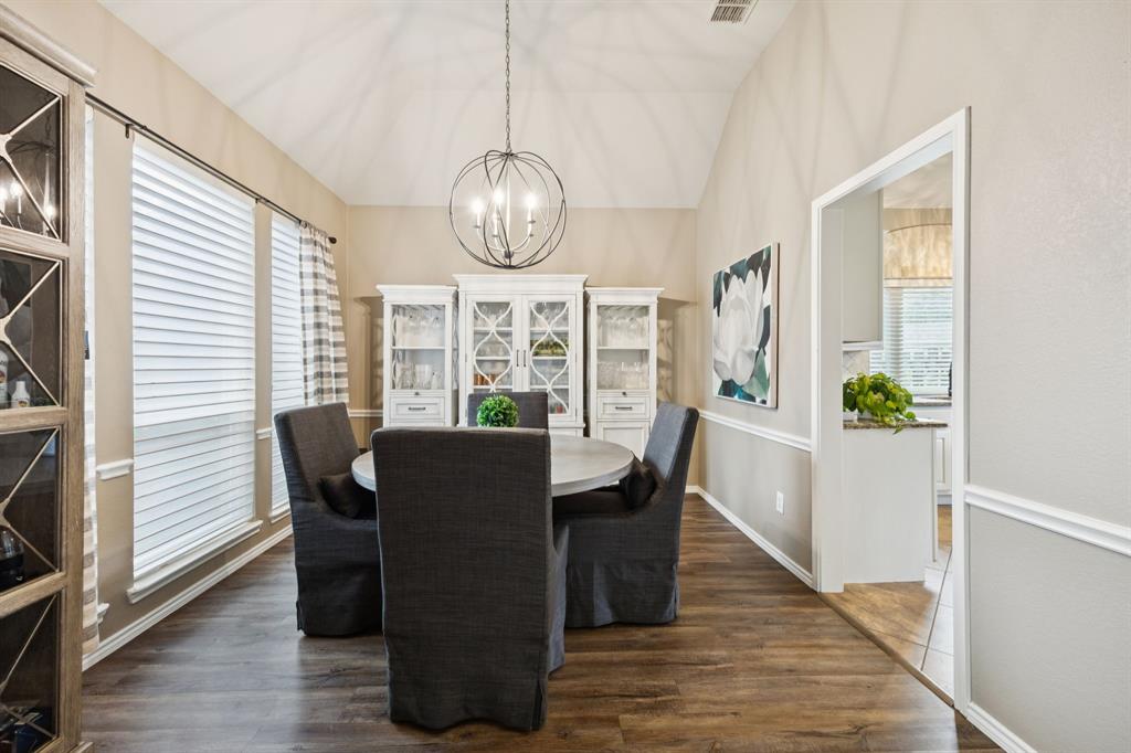 1608 Highland Oaks Drive
