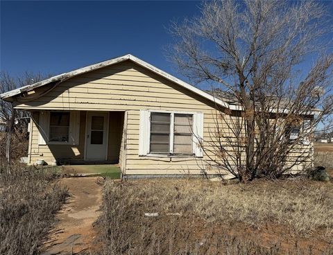 386 County Road 812 Sylvester TX 79560