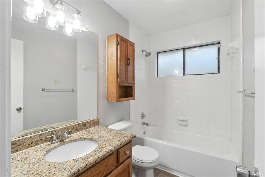 Lakecrest 02 - Residential